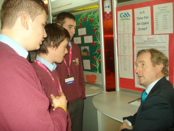 Darragh Hickey, Seán O'Callaghan and Nathan Harman explain their G.A.A. Ranking Algorithm to Taoiseach Enda Kenny.