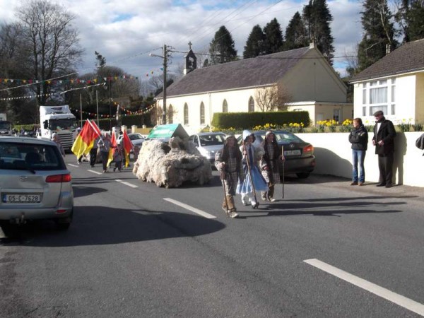 67Carriganima Parade 2013 -800