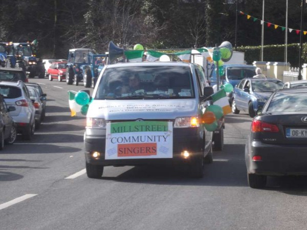 77Carriganima Parade 2013 -800