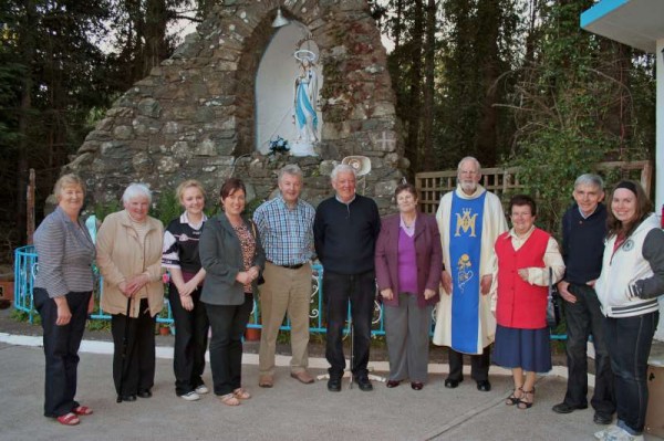 Fr. Kevin Mulcahy celebrated the annual Mass at Tubrid Holy Well especially for Students beginning their examinations this week.  Blessed with superb weather the Mass was well attended in the beautiful setting.   We wish all Students well in their forthcoming examinations.  (S.R.)