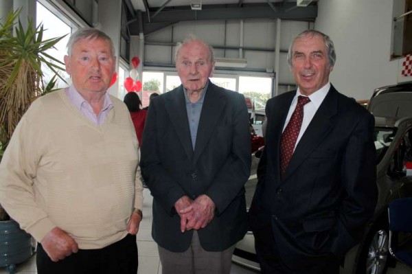 With G.A.A. Stalwarts like William, Johnny and Connie representing the various sporting decades, among the large gathering who assembled at Colemans for the monthly Cork Co. Board Draw