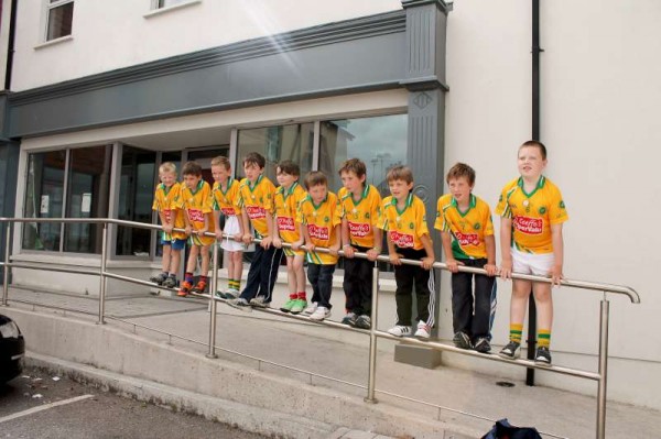 15Supervalu Presentation of Jerseys to Millstreet Juvenile GAA -800