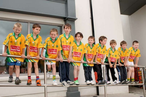 17Supervalu Presentation of Jerseys to Millstreet Juvenile GAA -800