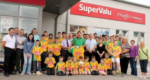 45Supervalu Presentation of Jerseys to Millstreet Juvenile GAA -800