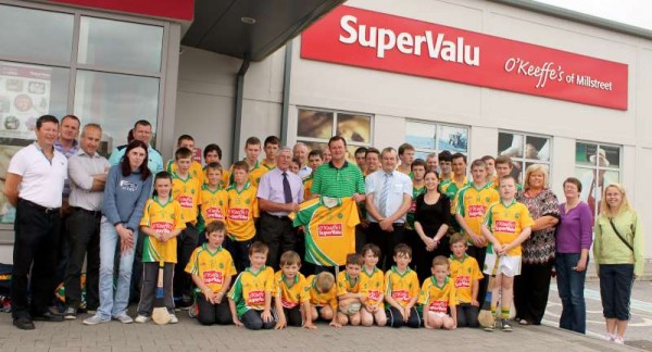 52Supervalu Presentation of Jerseys to Millstreet Juvenile GAA -800