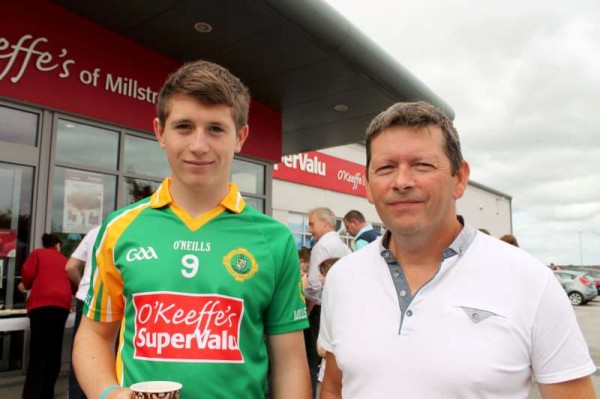 57Supervalu Presentation of Jerseys to Millstreet Juvenile GAA -800