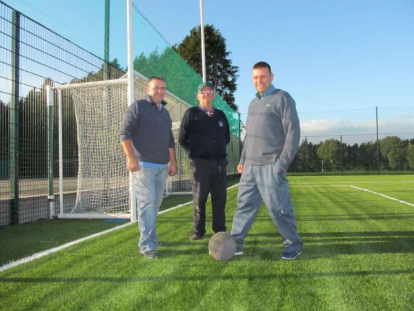 The "3 Js" - John D.(Buckley), Jerry (Lehane) and Jeremiah (Keating) had the unique privilege on Friday evening of being to first to play ball on the absolutely magnificent new Astroturf pitch....and they promised to wear the correct shoes for the superb surface on the next occasion they will play there!   Cllr. Noel Buckley and Friends then joined the players to express their delight at the marvellous new sporting facility which has become a reality in Millstreet.   Click on the images to enlarge.  (S.R.) 