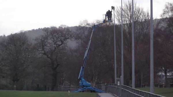 2Changing Bulbs in Town park 2014 -800