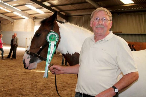 5Joe Roche's Horse Coomlogane Apache Wins at 2014 Show -800