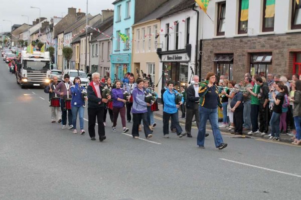 14Victory Parade for Millstreet Football Champions 2014 -800