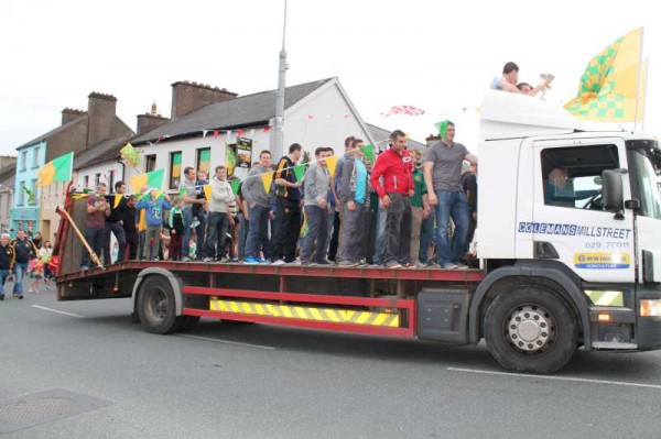 21Victory Parade for Millstreet Football Champions 2014 -800