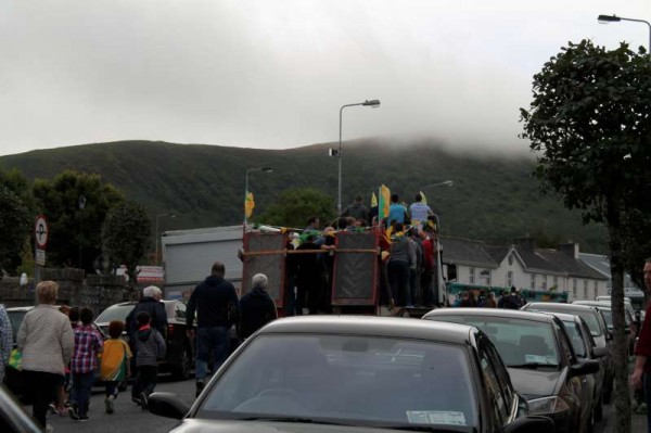 29Victory Parade for Millstreet Football Champions 2014 -800