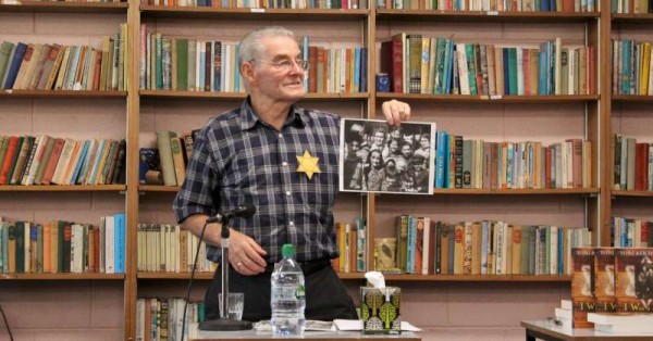 7Tomi Reichental visits Millstreet Community School 2014 -800