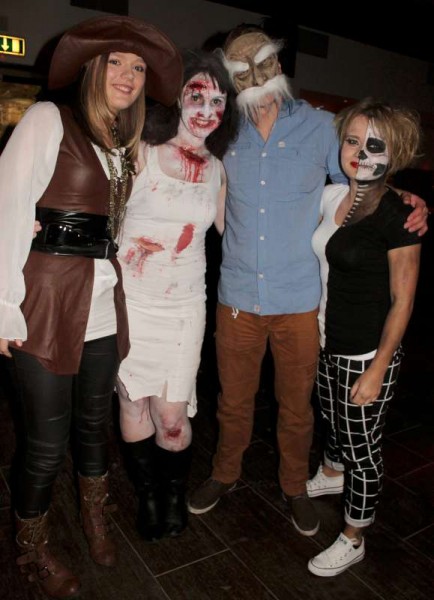 1Fancy Dress Party at Wallis Arms  25th Oct. 2014  -800