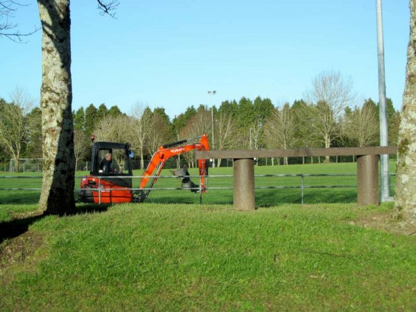 2New Outdoor Gym at Millstreet Town Park 2015 -800