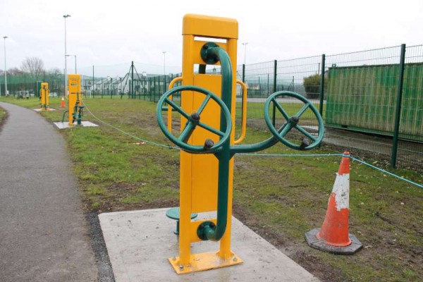 17Town Park Outdoor Gym Equipment Launch 2015 -800