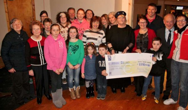 9Presentation of Boeing Swim Cheque to Arthritis Ireland 2015 -800