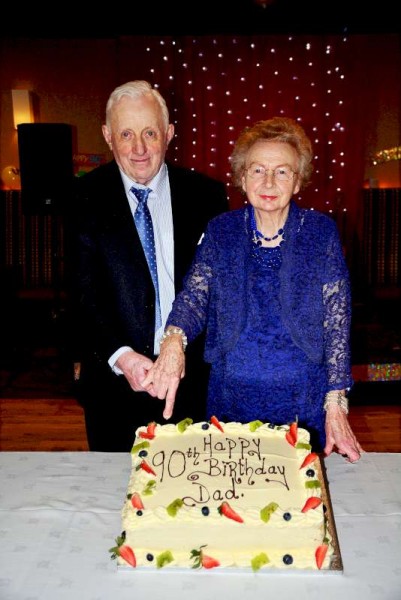 Mike Dineen's 90th birthday (1)-800