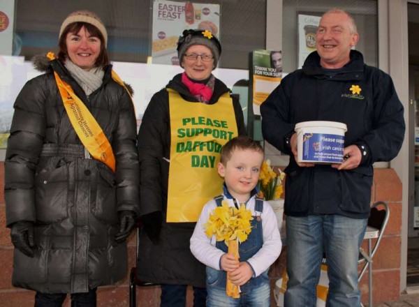 The great effort maintained throughout Daffodil Day on Friday, 27th March 2015 resulted in a grand total of €4,053.00 for the Irish Cancer Society.  We thank Phil Sheehan for this important information.  Click on the images to enlarge.  (S.R.)