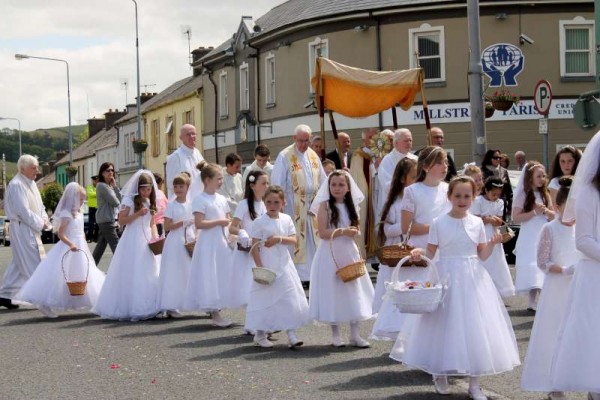 1Corpus Christi Procession in Millstreet Sunday 7 June 2015 -800