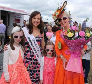 2015-06 Cork Rose Aoife Murphy with Gillian Gilbourne and her girls