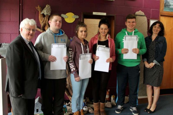 tudents receiving their Leaving Cert. Results at Millstreet Community School on Wednesday morning.   From left:  Principal, Pat Pigott, Kieran Casey, Chelsea Byrne, Nadine Scott, Darragh Hickey and Deputy Principal, Frances Moynihan. 