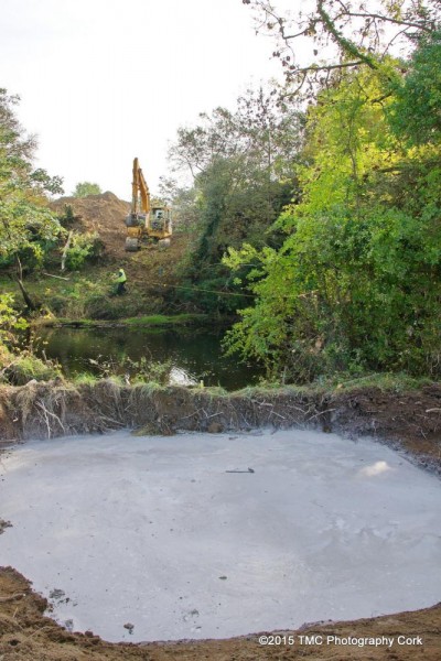 2015-10-08 Ground work begins for the bridge over the Boeing 15